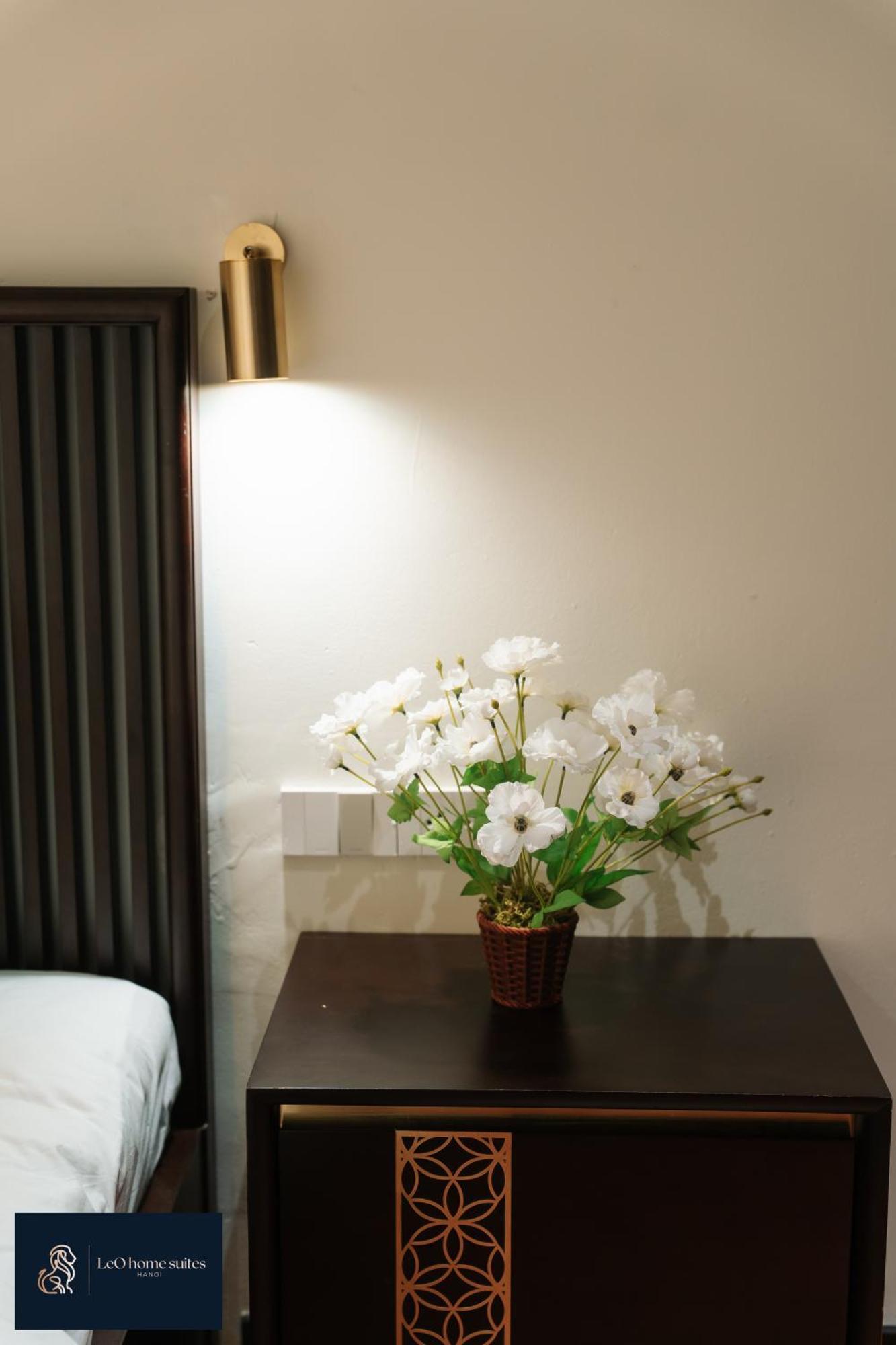 Home Suites -Natural Light -Projector -Spacious - 2Br Incenter Hanoi Esterno foto